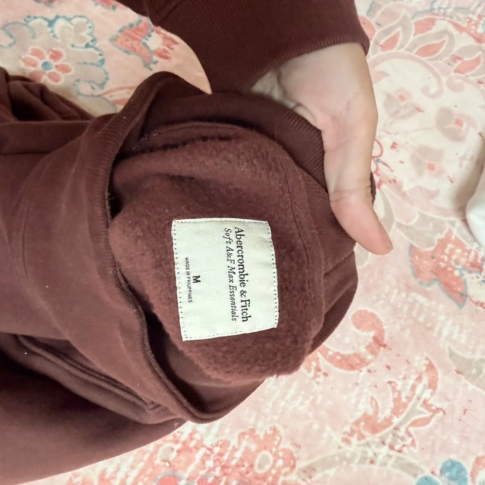 Abercrombie & Fitch Chocolate Brown Sweatshirt mock neck - Picture 4 of 4